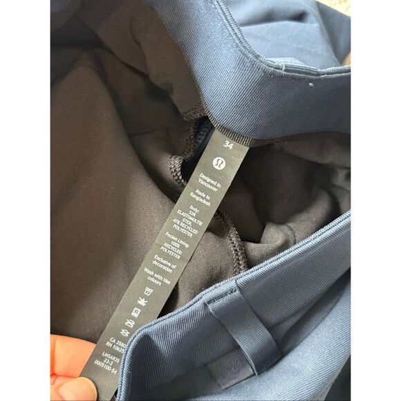 NWOT LULULEMON ABC Classic-Fit 5 Pocket Pant Warpstreme, navy $138 Sz 34 B25 - Picture 3 of 9
